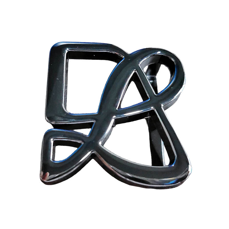 Are zinc alloy belt buckles prone to blistering of the electroplated layer in humid environments?